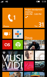 The new Start sceen in Windows Phone 8 is even more flexible, with more theme colors and three sizes of Live Tiles