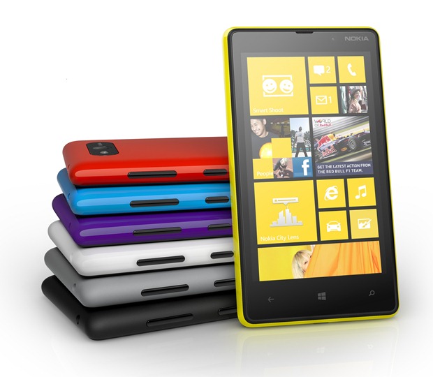  The Lumia 820 features a 4.3” OLED Wide Video Graphics Array (WVGA) display, a 1.5 GHz Dual Core Snapdragon processor, and comes in an array of colors. 