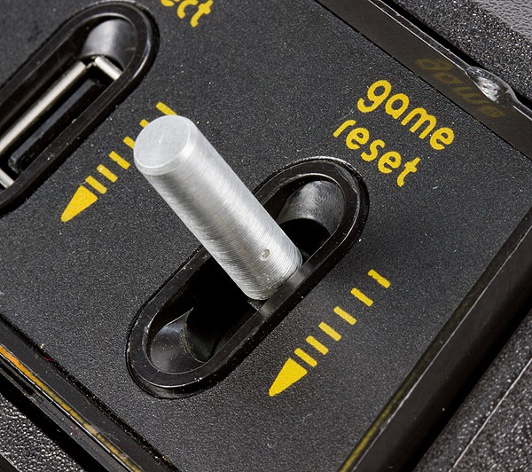 Atari-2600-reset-switch-600
