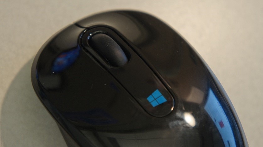  Microsoft Sculpt Touch Bluetooth Mouse for PC and