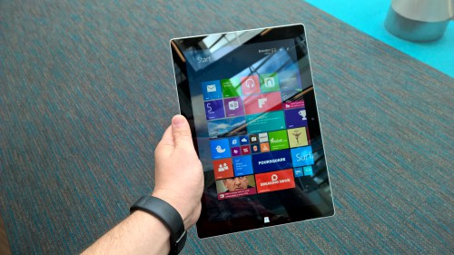 The Surface 3's 3:2 aspect ratio.