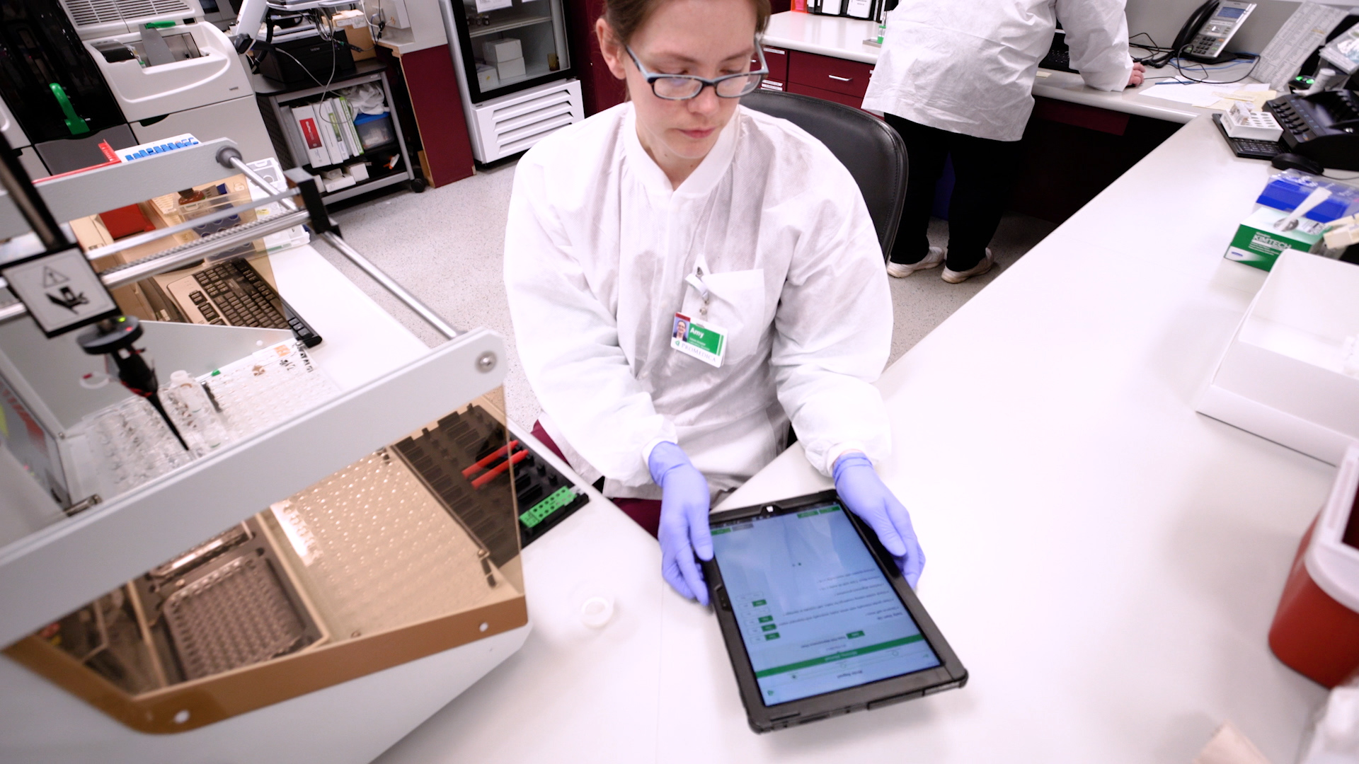 A ProMedica Laboratories employee uses the Assured Compliance Solution (ACS) on the Universal Windows Platform (UWP) via her Windows 10 device. 