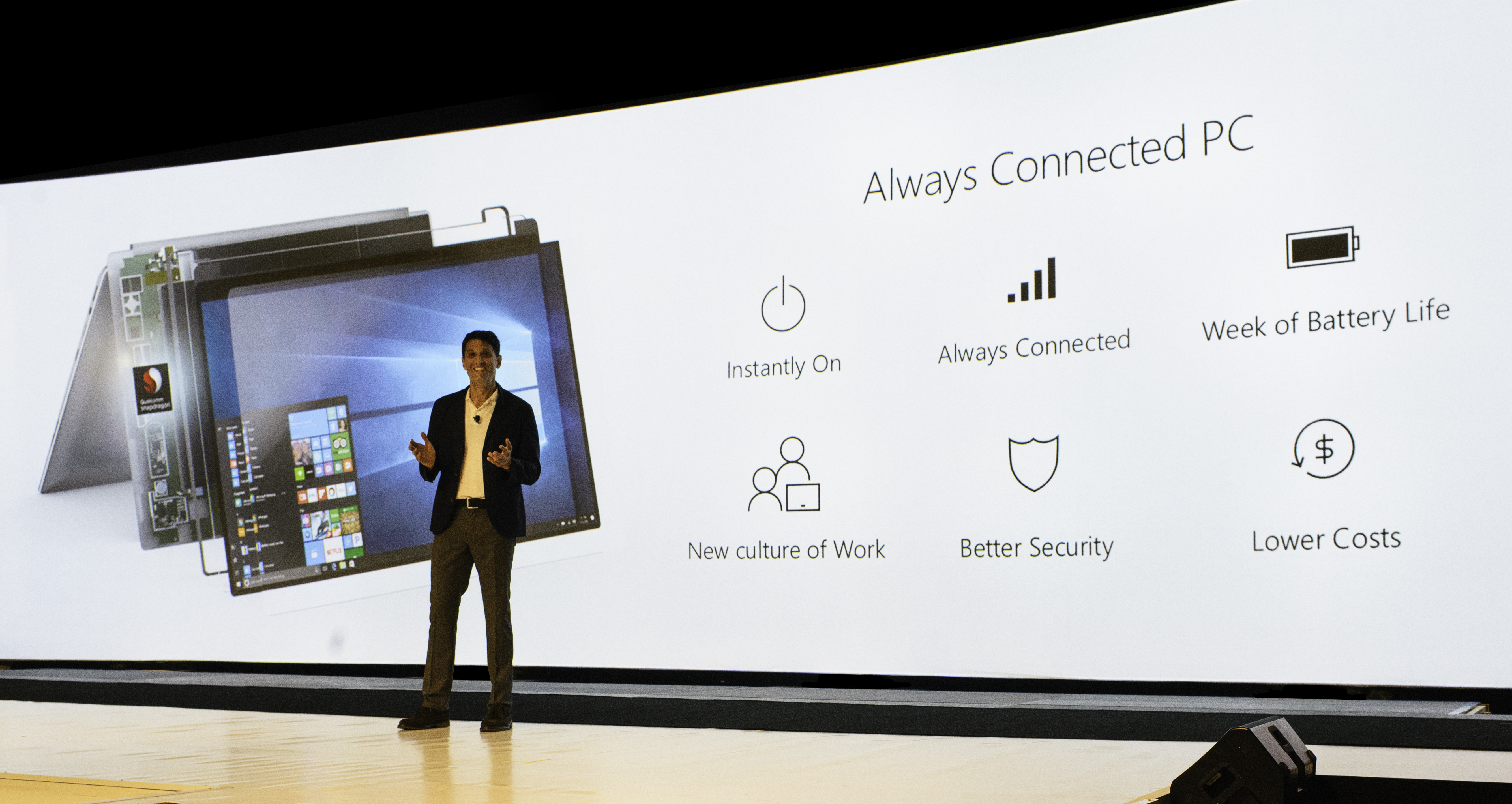 Терри Майерсон, вице-президент Microsoft, Windows and Devices, делится своим опытом работы с постоянно включенными ПК на саммите Qualcomm Snapdragon.