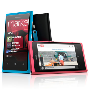 Nokia-Lumia-800_group1