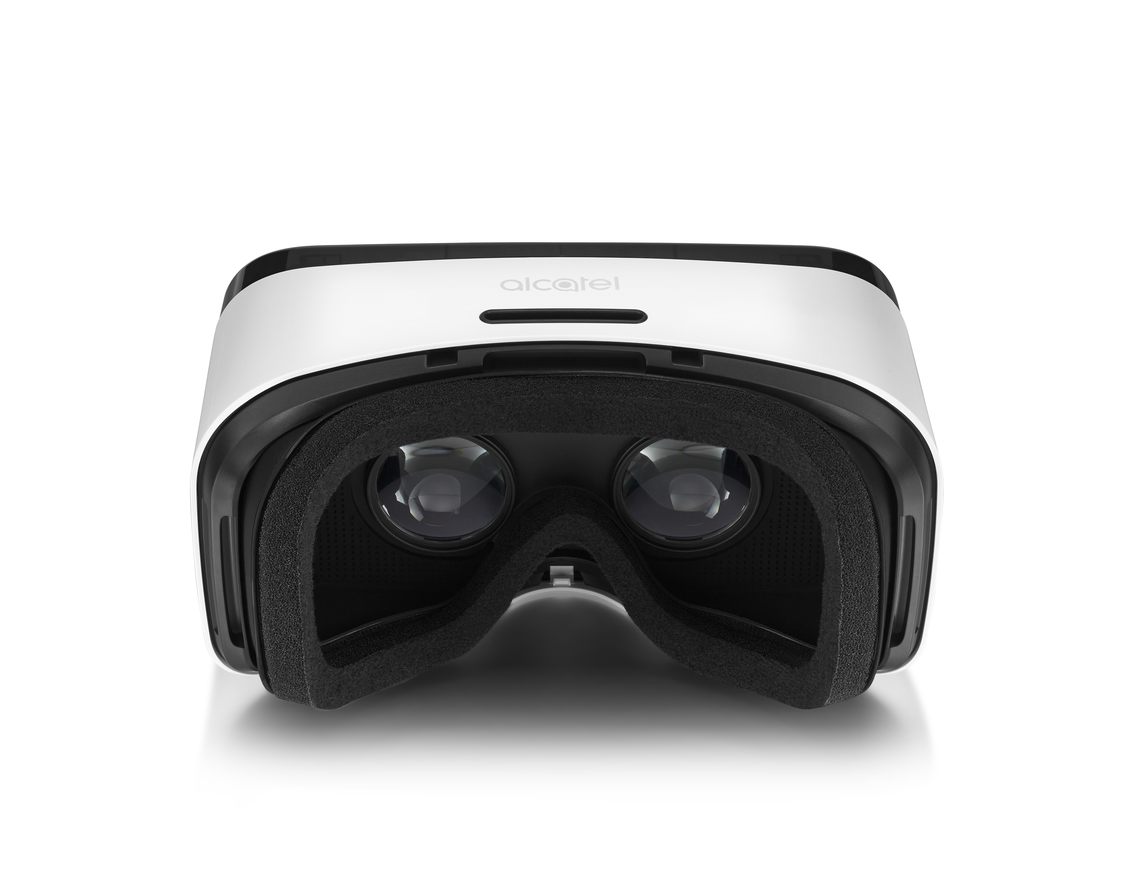 Virtual reality enabled IDOL 4S with Windows 10