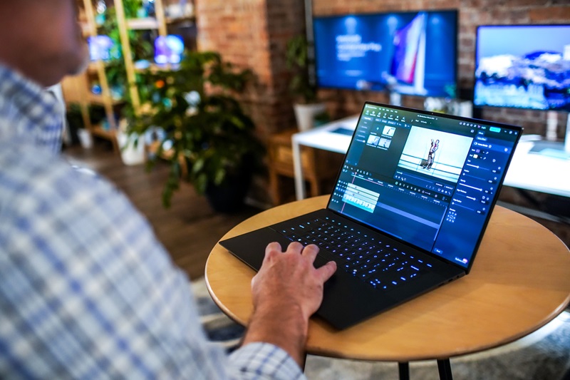 CES 2024 Dell shines light on AIenabled XPS 16 and XPS 14, redesigned