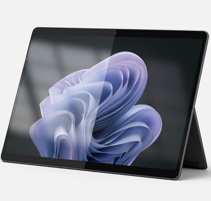 法人向け AI 対応 PC: Surface Pro 10 と Surface Laptop 6