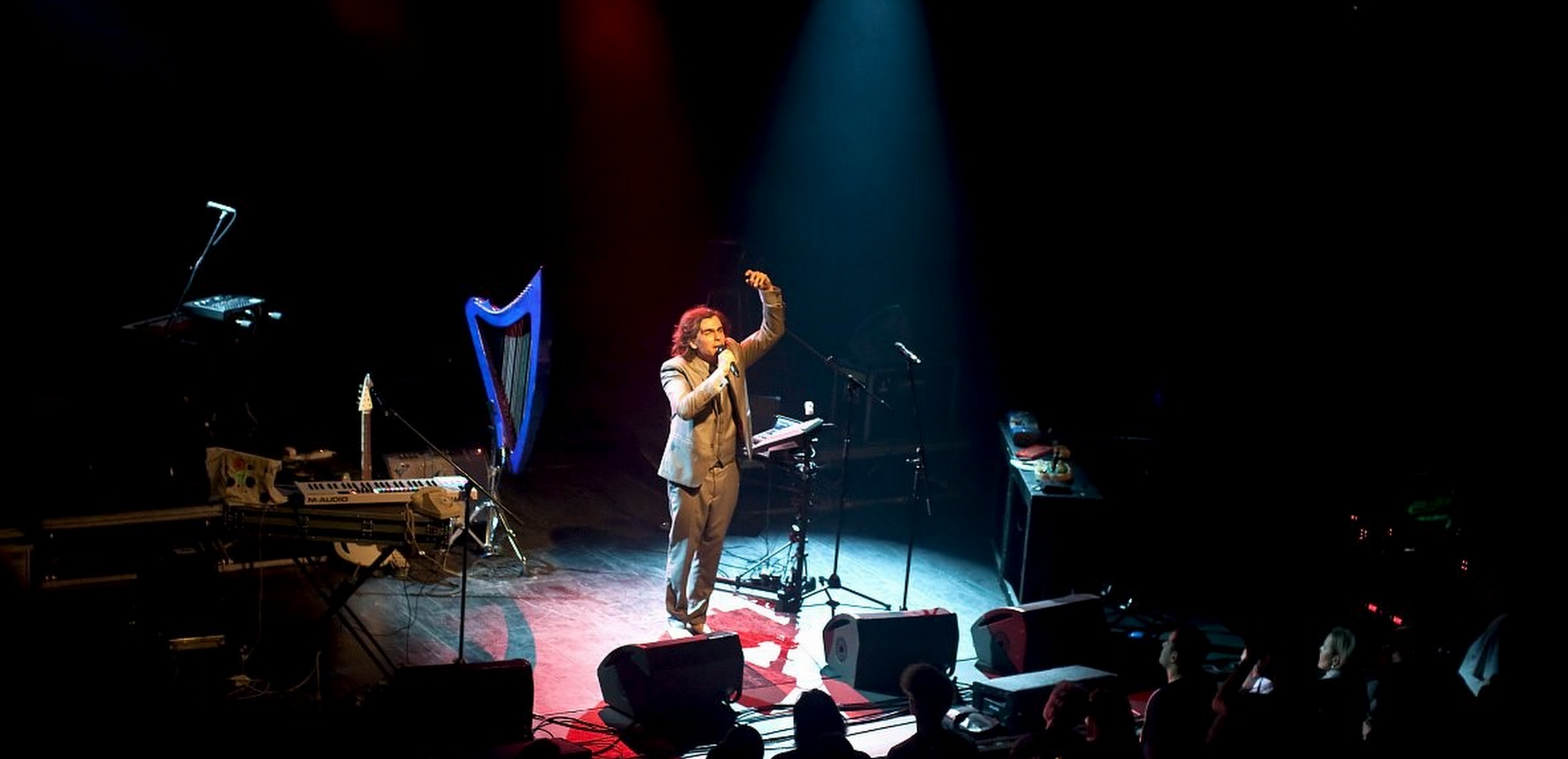 SORNE performing at The Shakespearean Theater in Gdansk, Poland on tour with CocoRosie for their Spring 2016 Heartache City Europe tour.