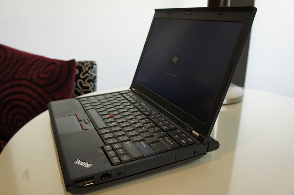 I put the Lenovo ThinkPad X220's 24-hour battery claim to the test |  Windows Experience Blog