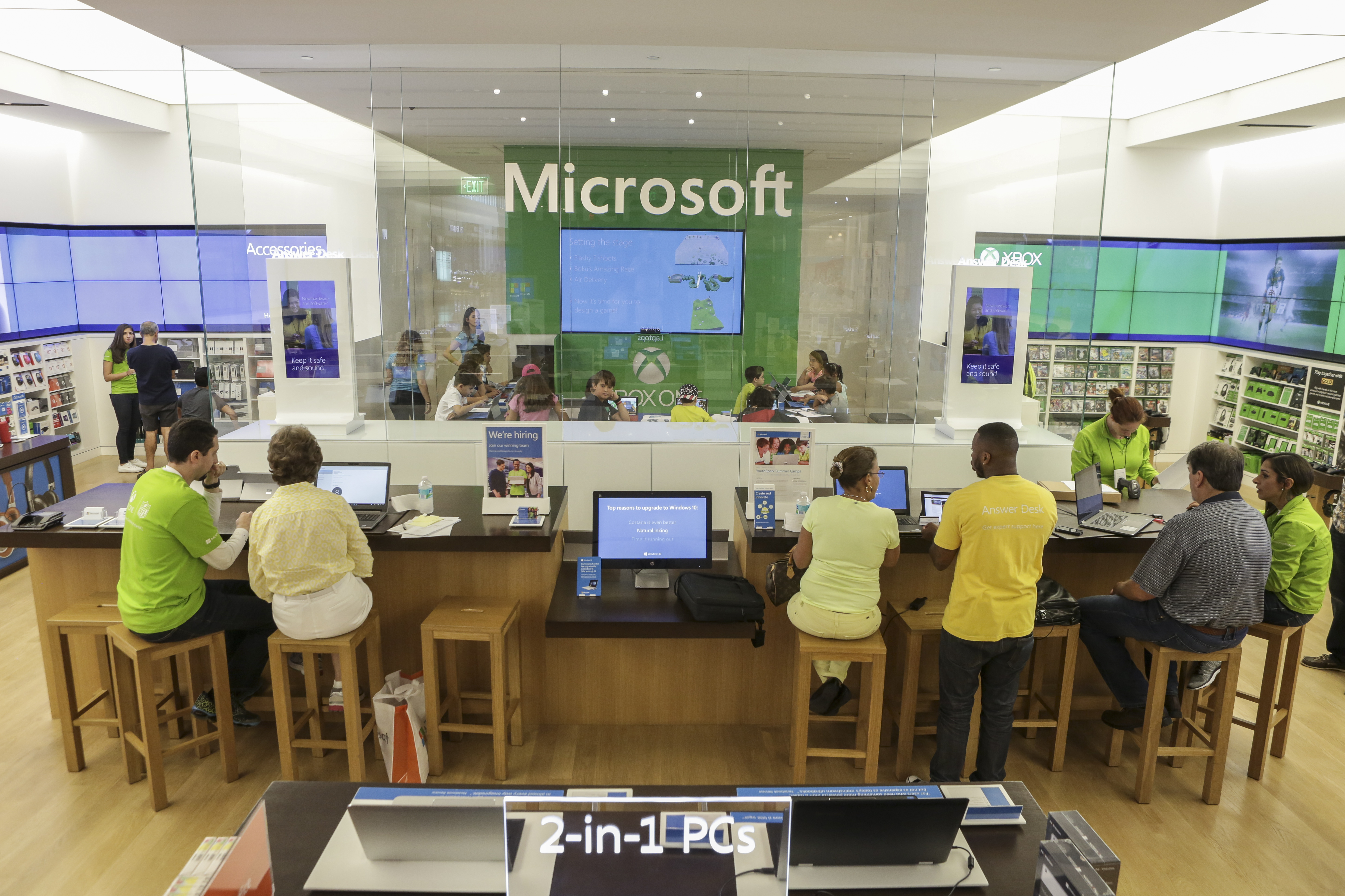 Microsoft Store Shares Four Ways To Declutter Your Digital Space