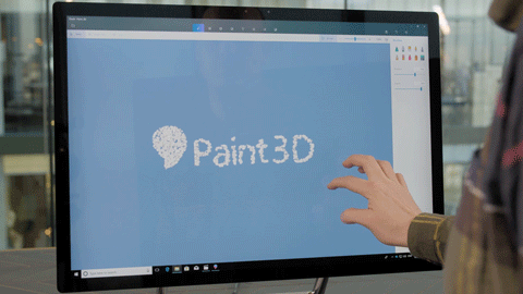 Paint 3D and the Windows logo on screen